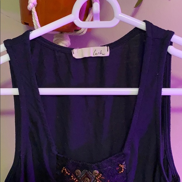 Gorgeous Lush Flattering Navy Blue Sleeveless Top - Picture 4 of 6